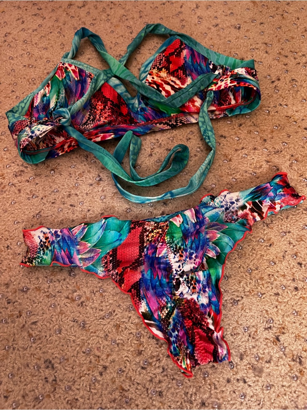 Luli Fama bikini set - Picture 4 of 6